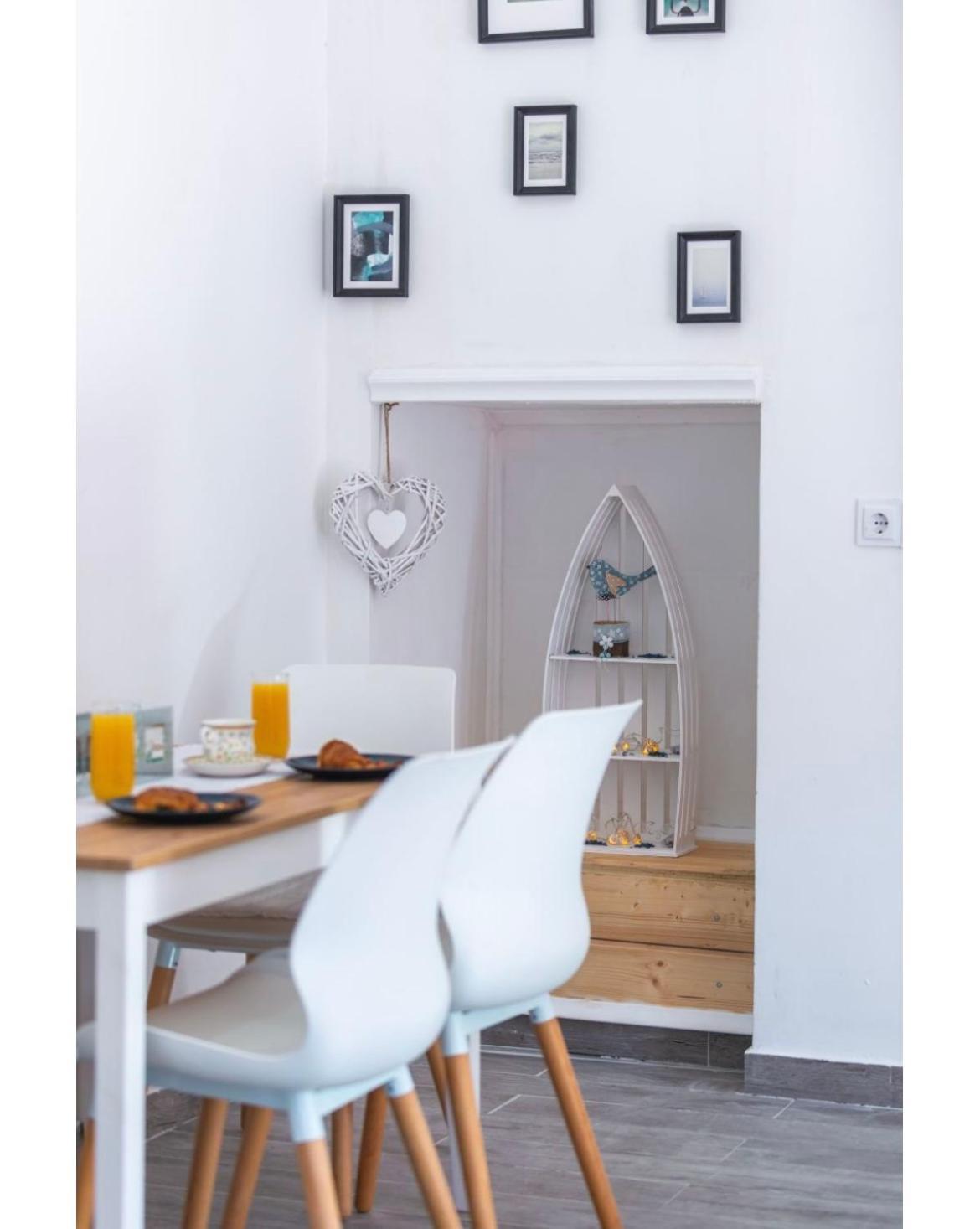Blue Symphony Apartment